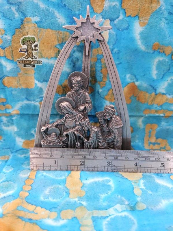 Small Nativity Scene w/ Epoxy Star